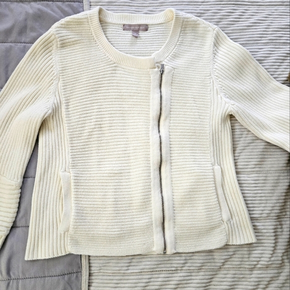 Banana Republic Elegant Cream Sweater Size XL - Picture 1 of 9